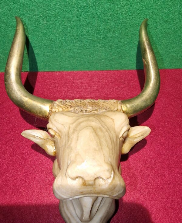 The bull head sculpture statue- ventage - Image 4